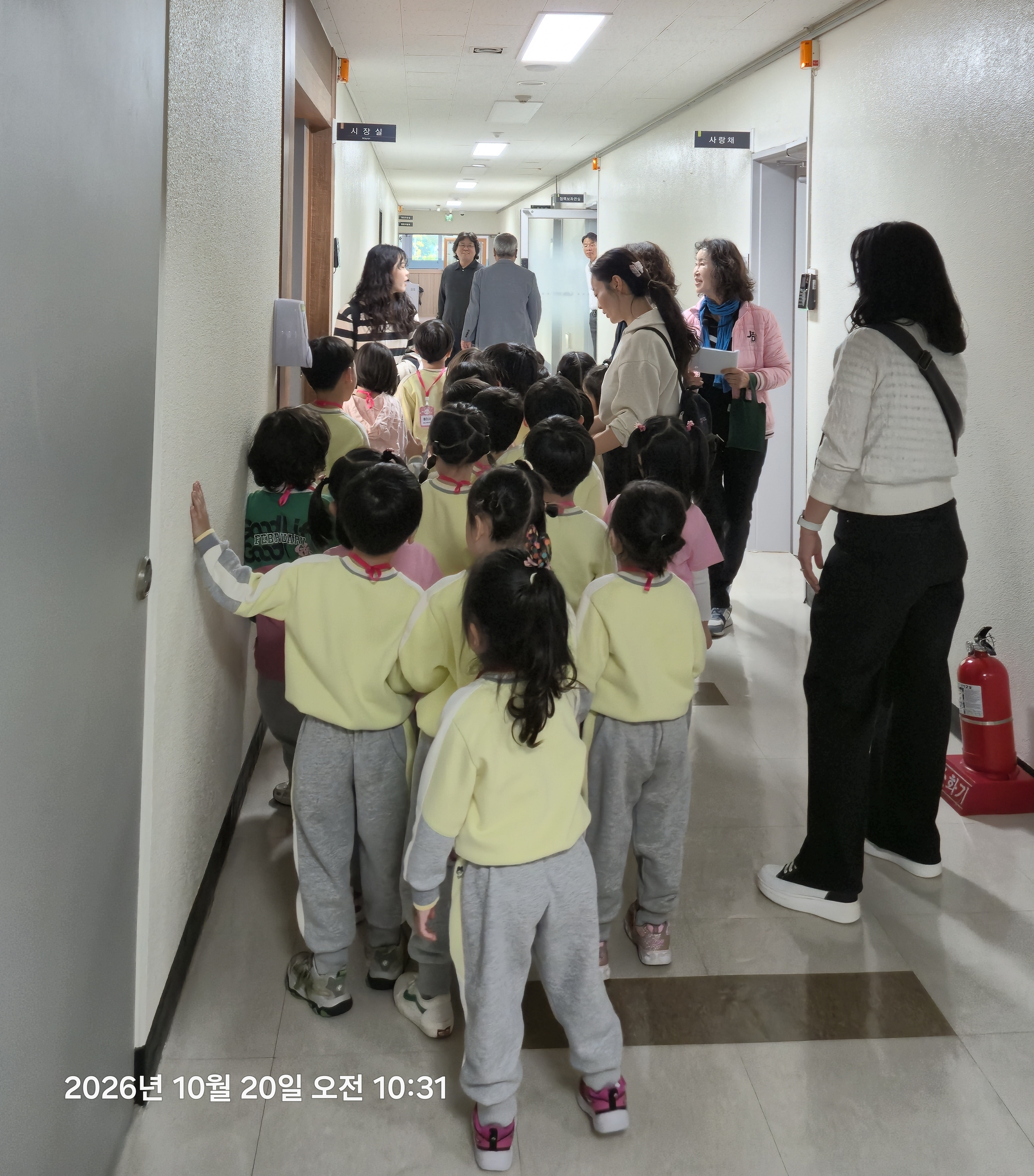 3시장실.jpg